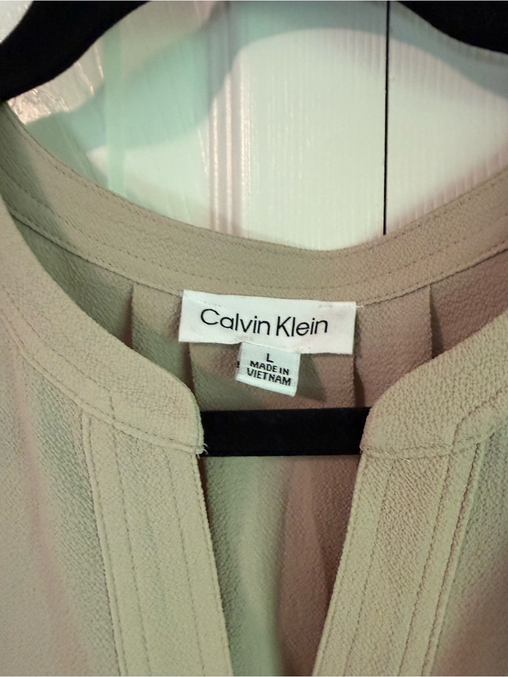 Calvin Klein Light Taupe Flutter-Sleeve V-Notch Blouse - Picture 3 of 4